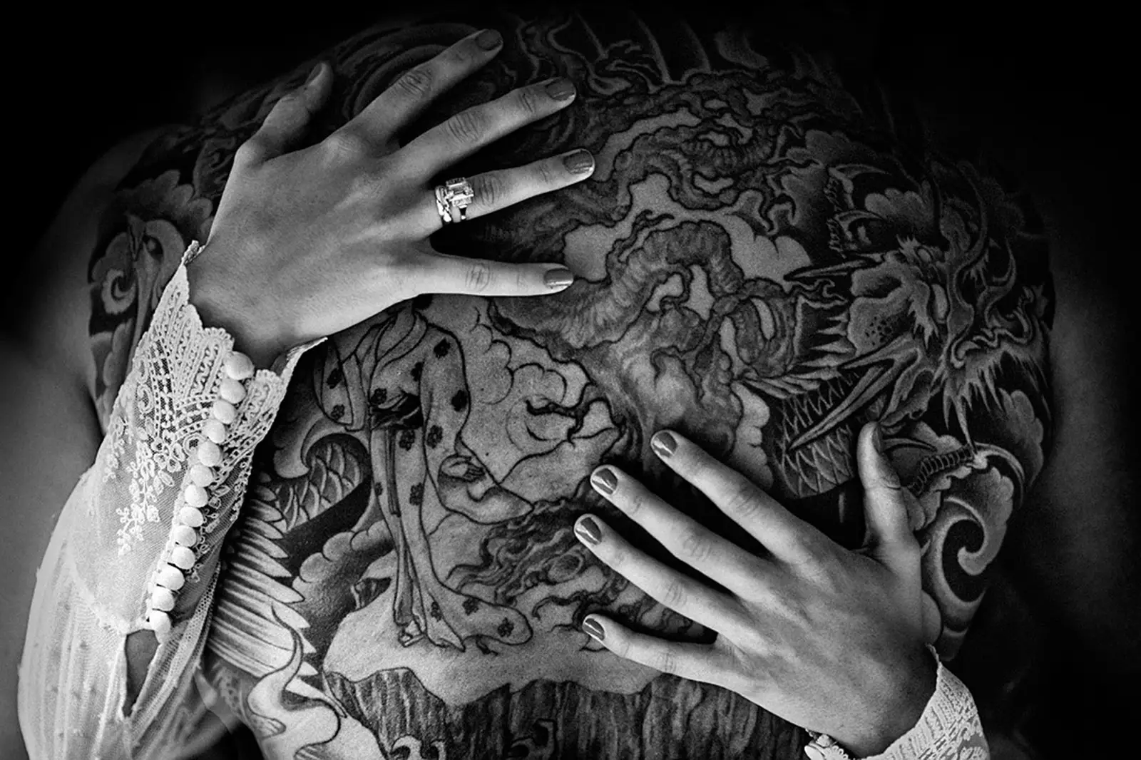 100 Fearless Awards by Víctor Lax