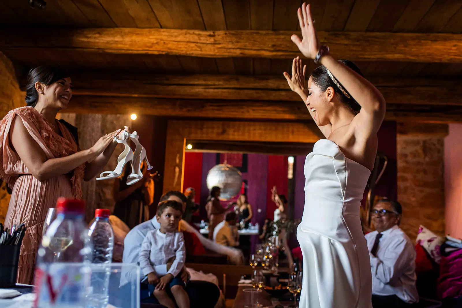 Andrea & Bart | Village Castigno |France destination wedding