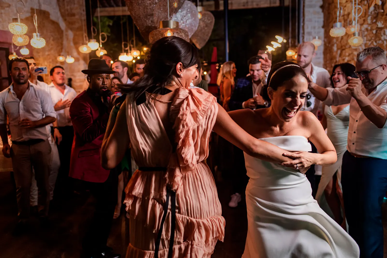 Andrea & Bart | Village Castigno |France destination wedding