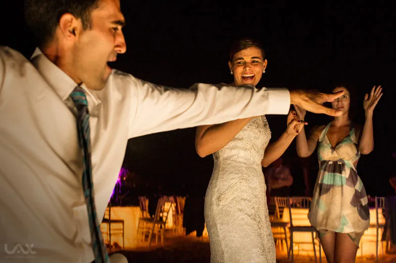 Ann + Moe . Bonifacio´s San Carlos, Mexico. Wedding day
