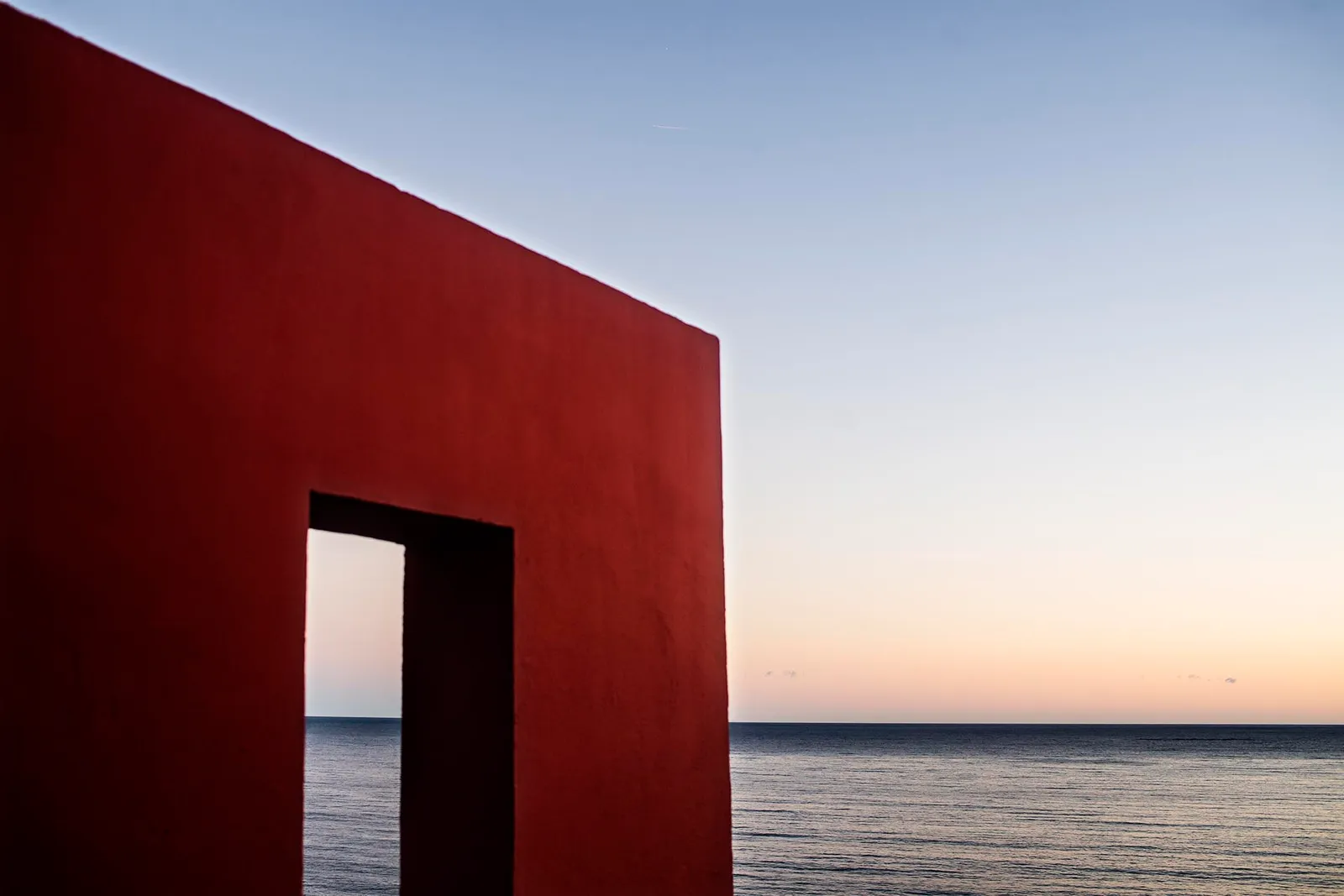 Luna & Manu | La Muralla Roja