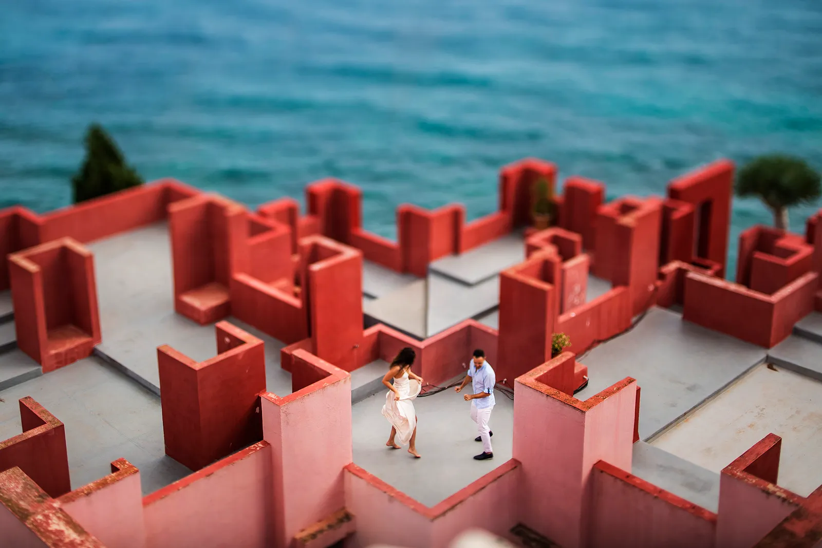 Luna & Manu | La Muralla Roja