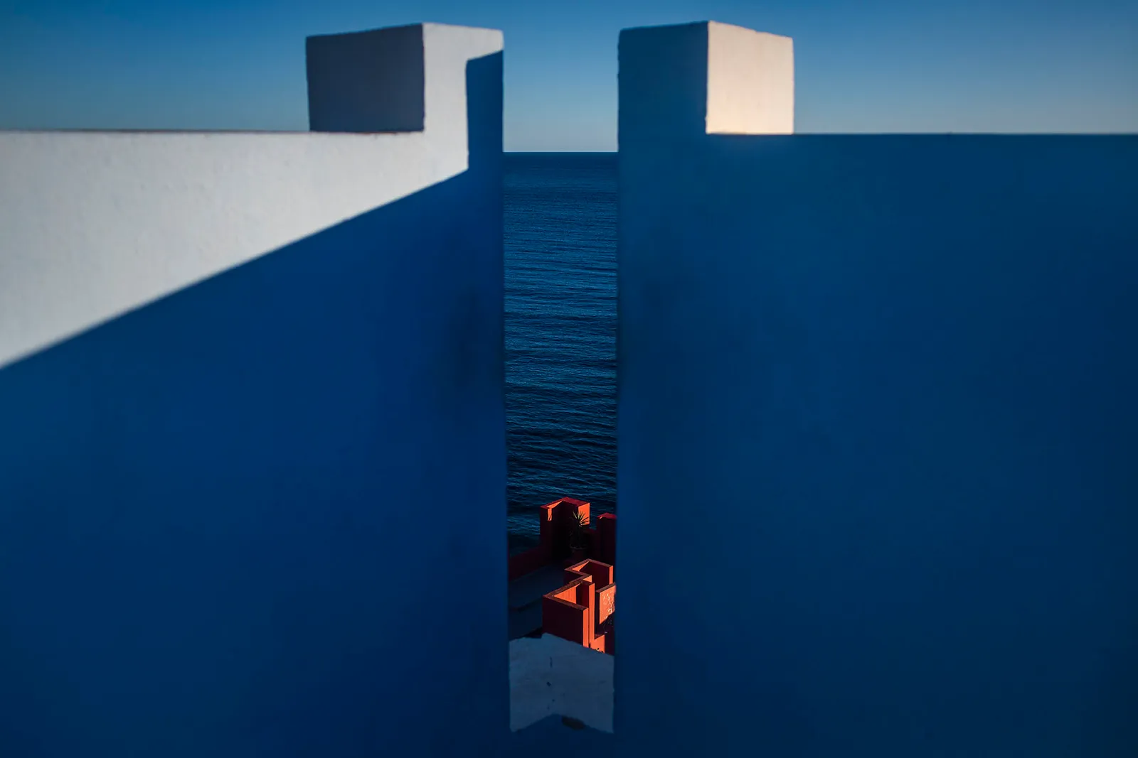 Luna & Manu | La Muralla Roja