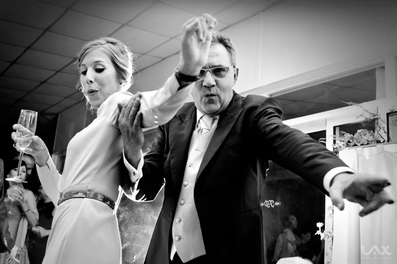 Paula y Martín. Dancing in the rain