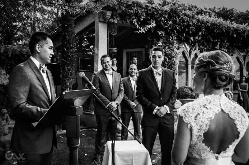 Raquel + Jason / Boda en Puente La Reina / Peregrino
