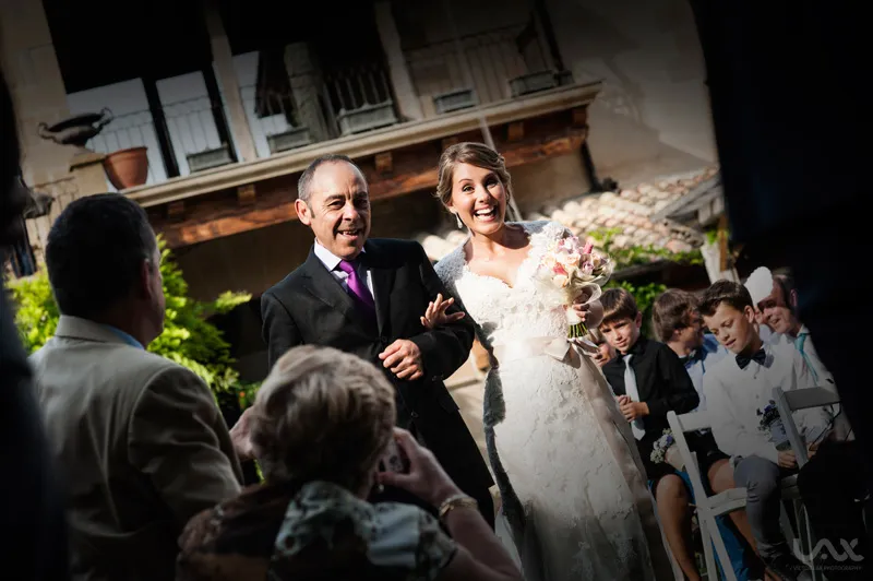 Raquel + Jason / Boda en Puente La Reina / Peregrino